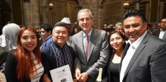 Pepe Chedraui entrega 72 certificados “Hecho en México” a negocios en Puebla capital