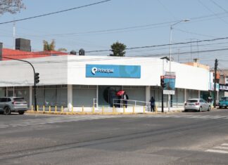 Roban electrónicos de empresa financiera en Huexotitla