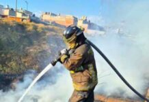 Policía Estatal rescata a familia de incendio en colonia Roma