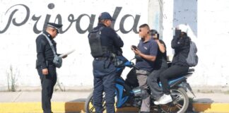 Cuautlancingo instala operativo de revisión de documentos a motociclistas