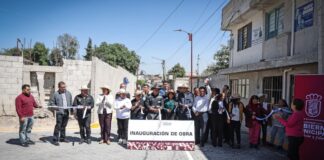 Omar Muñoz entrega pavimentación en calles Álamos y Las Flores de Sanctorum