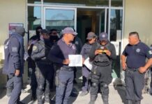 Paro de policías en Tepanco de López; toman presidencia por recorte salarial
