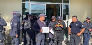 Paro de policías en Tepanco de López; toman presidencia por recorte salarial