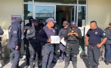 Paro de policías en Tepanco de López; toman presidencia por recorte salarial