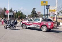 Abandonan cadáver desmembrado dentro de camioneta en Texmelucan