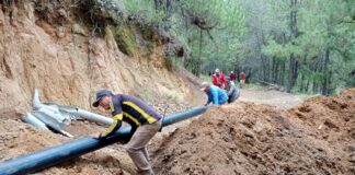 Laura Artemisa garantiza abasto de agua para familias en Tlahuapan