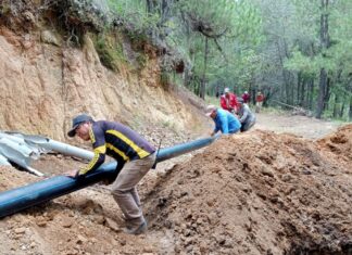 Laura Artemisa garantiza abasto de agua para familias en Tlahuapan