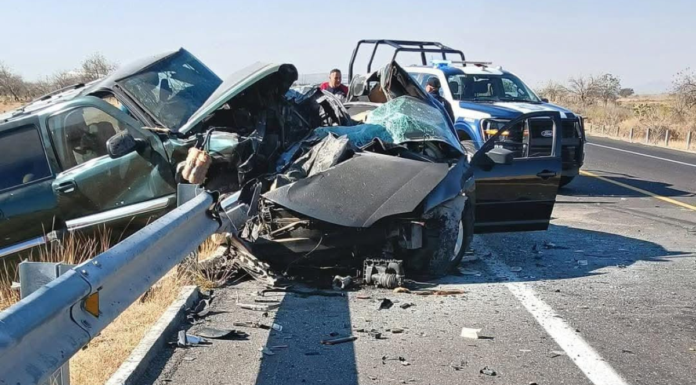 Fatal accidente en la Siglo XXI deja cuatro muertos y siete heridos