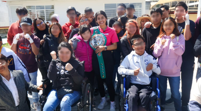 Secretaría de Deporte realiza clase de box en el CBTIS 260