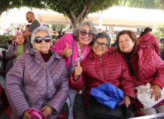 Entregan chamarras y cobijas a adultos mayores en San Pedro Cholula