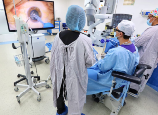 SMDIF Puebla beneficia a 28 personas con cirugías gratuitas de cataratas