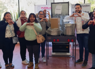 SEDIF Puebla beneficia a escuelas con comedores equipados
