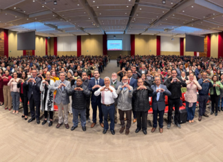 Capacitan a mil 200 docentes en encuentro estatal de la SEP Puebla