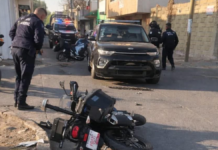 Arrollan a elemento de tránsito en Texmelucan; queda lesionado