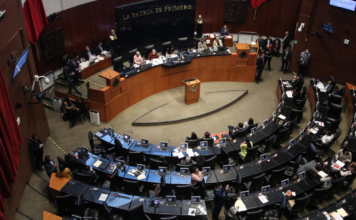 Senado avala reforma para reducir jornada laboral