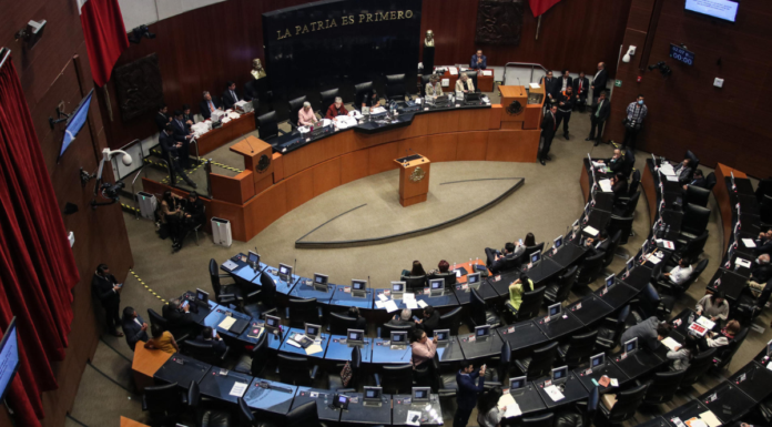 Senado avala reforma para reducir jornada laboral