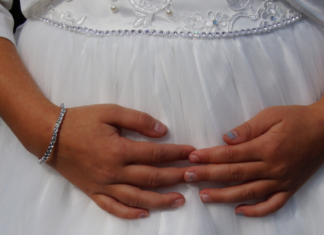 Plantean hasta 15 años de cárcel por matrimonio infantil en Puebla