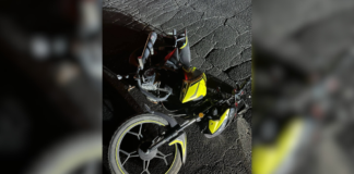 Muere motociclista tras accidente en carretera a San Juan Tuxco