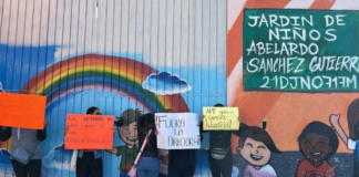 Piden solución por ausencia de directora en jardín de niños de Puebla