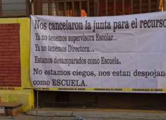 Bloquean primaria en Atlixco por presunto manejo irregular de recursos