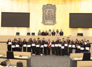 Congreso de Puebla reconoce a desarrolladores del Gxiba-1