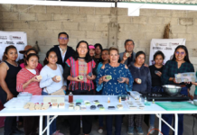 Imparten talleres de jabones artesanales en Lomas de Tejaluca