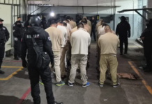 Trasladan a 30 internos del CERESO de Cholula a Tepexi