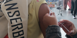 Llevan vacuna contra sarampión a mercados y plazas de Puebla