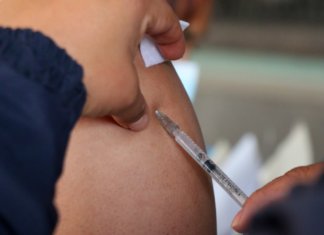 Realizan vacunación contra el sarampión e influenza en Palmar de Bravo