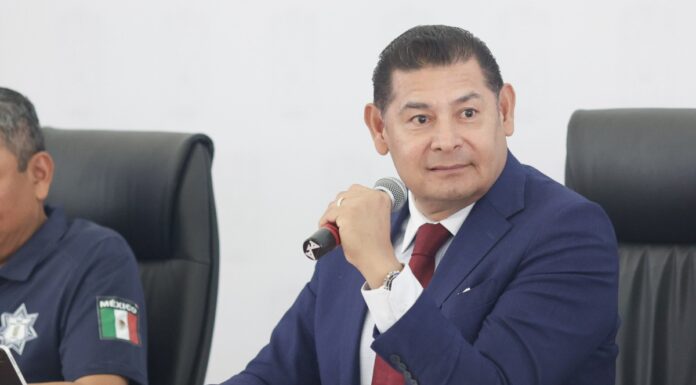 No es momento de definiciones electorales: Armenta, tras supuesto “destape”