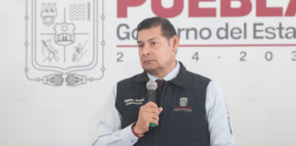 Armenta analiza reducir regidurías y sindicaturas en Puebla