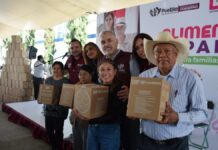 Con despensas refuerzan alimentación en Bosques de San Sebastián