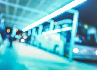 Asaltan autobús en la Amozoc-Teziutlán; pasajero es golpeado