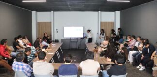 Capacitan a funcionarios en derechos de personas con discapacidad