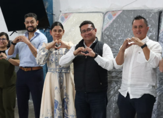 Congreso de Puebla entrega colchones al anexo AA Shaddai