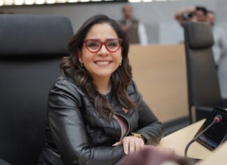 Guadalupe Vargas presenta exhorto para detectar la miasis por gusano barrenador