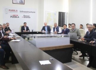 Infraestructura se reúne con CMIC para revisión de proyectos en Puebla