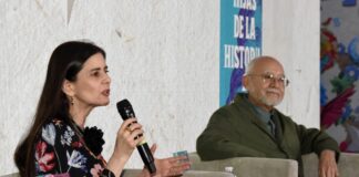 Isabel Revuelta presenta Hijas de la historia 2 en la FENALI BUAP