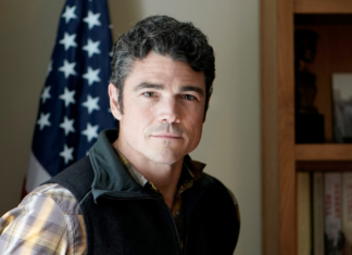 Renuncia director antiterrorista de EU por guerra contra Irán