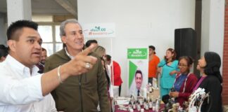 Pepe Chedraui acerca salud y programas sociales a Infonavit La Victoria