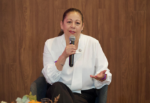 Laura Artemisa llama a romper las barreras entre mujeres