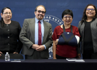 Manuel Palacios rinde Primer Informe en la Prepa Simón Bolívar