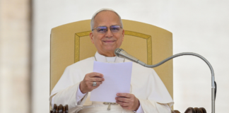 Papa León XIV implora paz para el “mundo entero”