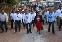 Pável Gaspar impulsa obras y educación en la Mixteca poblana