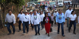 Pável Gaspar impulsa obras y educación en la Mixteca poblana