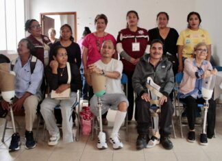 SEDIF entrega 33 prótesis de extremidades a poblanos