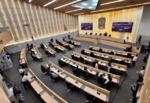 Congreso de Puebla tipifica como delito el uso de ponchallantas