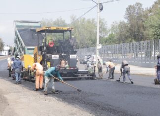 Trabajan en rehabilitación de 24 Sur y Bulevar del Niño Poblano