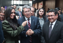 Ricardo Monreal respalda proyecto del Cablebús en Puebla