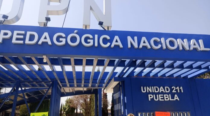 Protestan en UPN Puebla por remoción de director